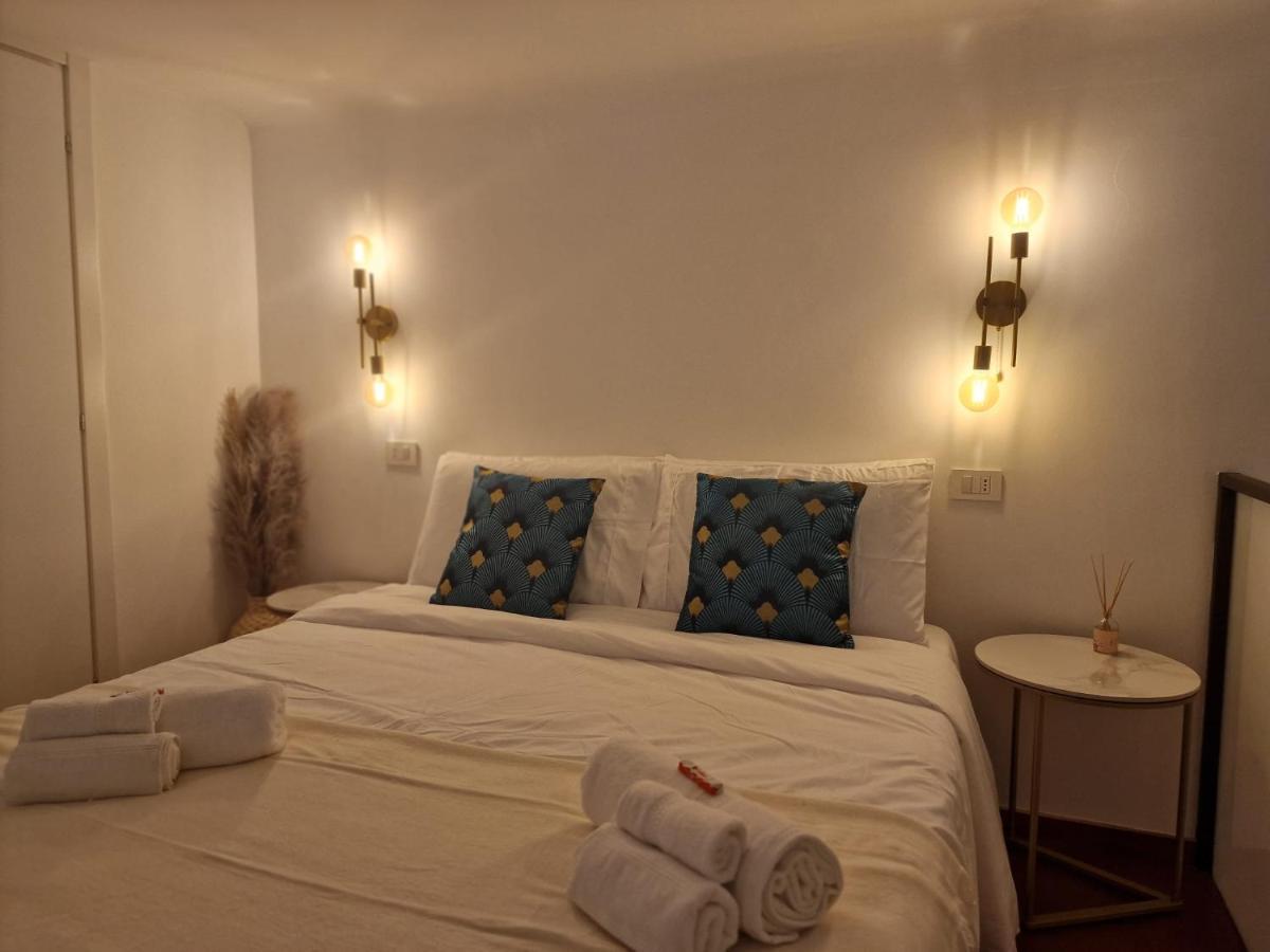 Regina Milano In Porta Romana 2 - Sky Tv, Wifi E Breakfast Box Leilighet Eksteriør bilde