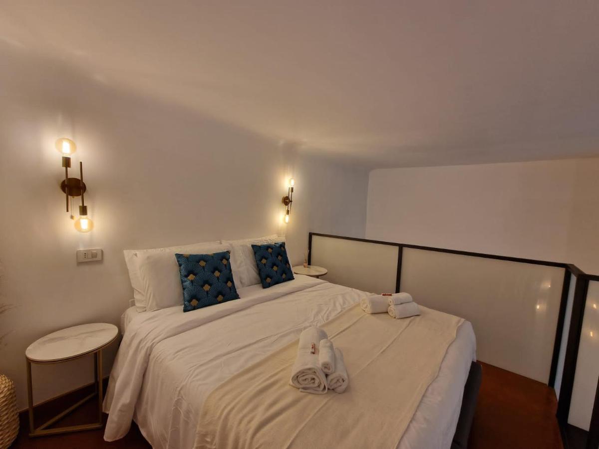 Regina Milano In Porta Romana 2 - Sky Tv, Wifi E Breakfast Box Leilighet Eksteriør bilde