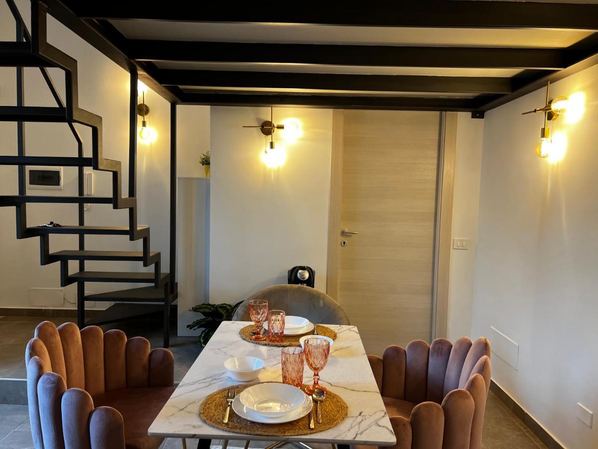 Regina Milano In Porta Romana 2 - Sky Tv, Wifi E Breakfast Box Leilighet Eksteriør bilde
